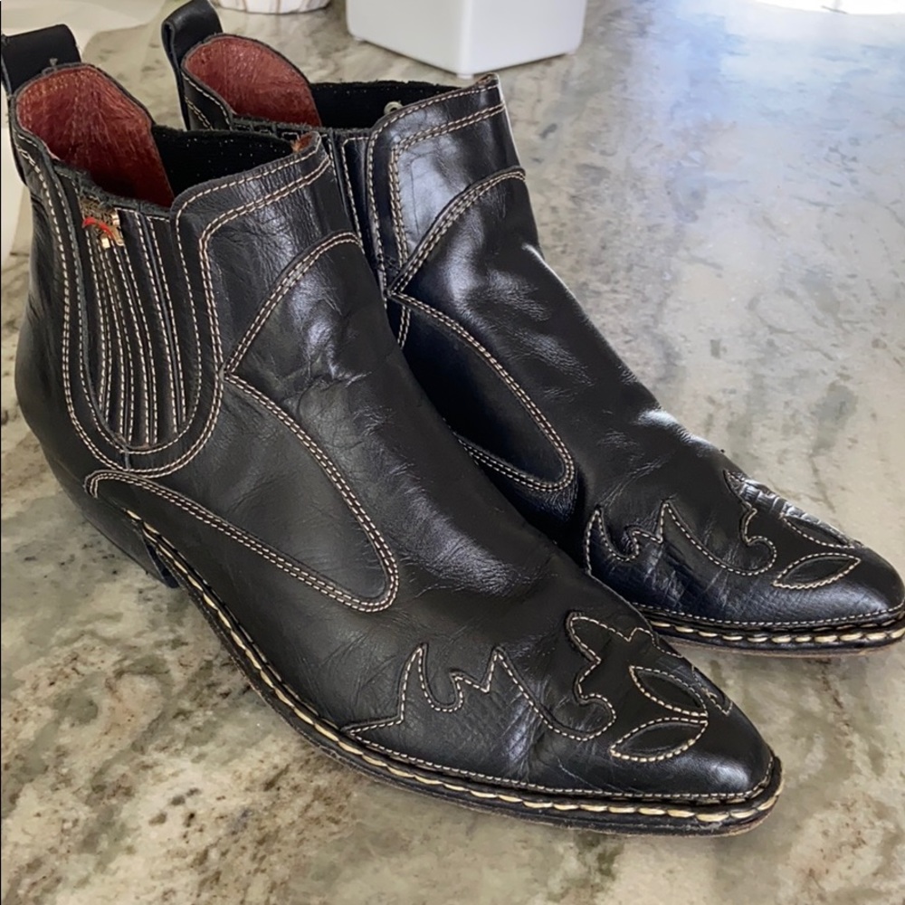 Pikolinos cowboy booties